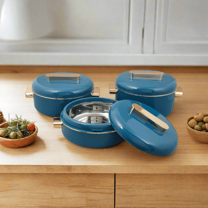 casserole set for serving food