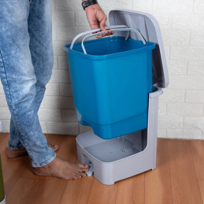 BLUE WASTE CONTAINER WITH FOOT PEDAL