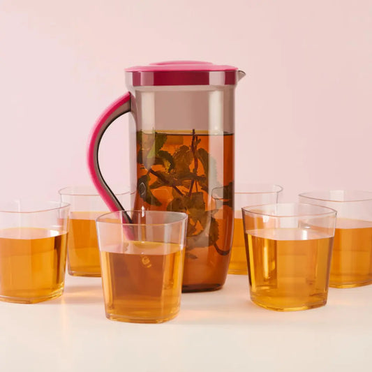 Beautiful pink Bondr jug with six matching glasses, ideal for serving lemonade and smoothies.